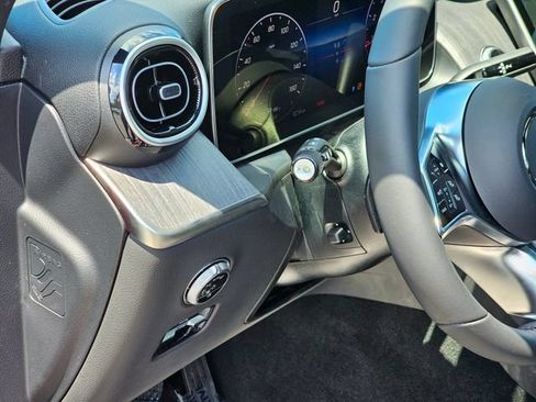 New 2026 Mercedes-Benz GLC 300 4MATIC image 15