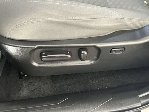Used 2021 Toyota Tacoma SR5 RWD image 20