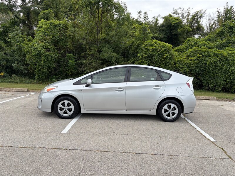Used 2013 Toyota Prius Two FWD image 2