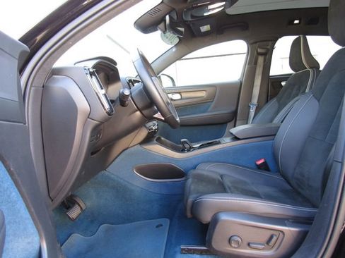 Used 2023 Volvo C40 P8 Recharge Plus AWD/4WD image 10