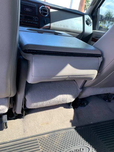 Used 2008 Ford F350 4x4 Crew Cab DRW Super Duty image 17
