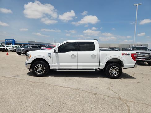 Used 2022 Ford F150 Lariat w/ FX4 Off-Road Package AWD/4WD image 4