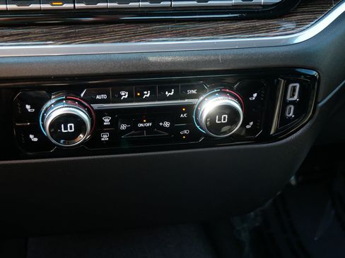Used 2023 GMC Sierra 1500 Elevation w/ X31 Off-Road Package AWD/4WD image 23