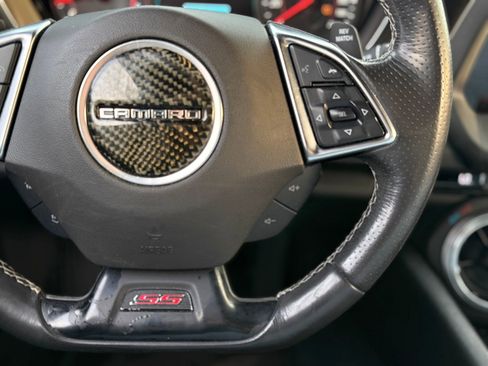 Used 2018 Chevrolet Camaro SS image 26