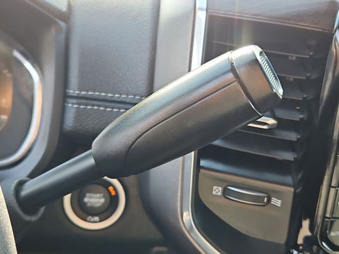 Used 2025 RAM 2500 Laramie image 28