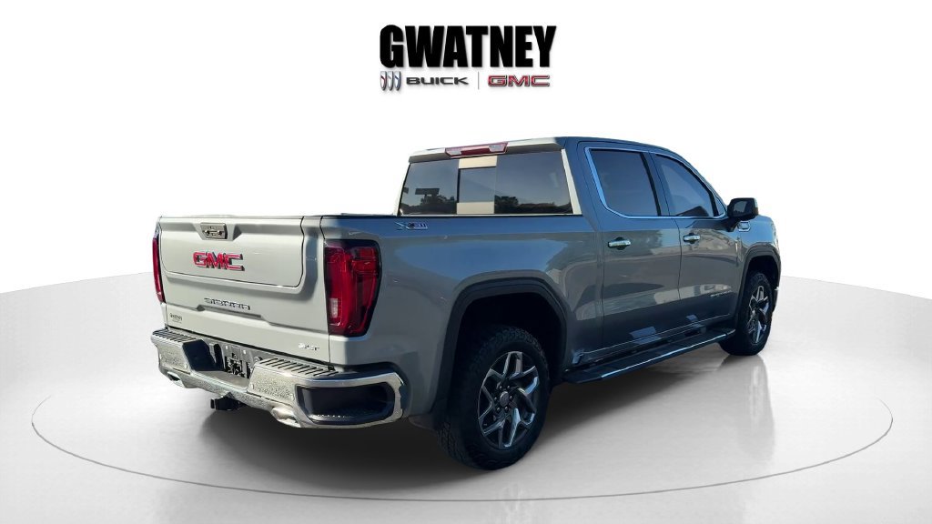Used 2023 GMC Sierra 1500 SLT w/ SLT Premium Plus Package AWD/4WD image 3