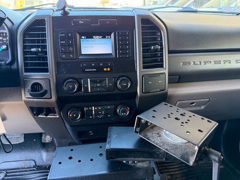 Used 2020 Ford F250 XL w/ Power Equipment Group image 30