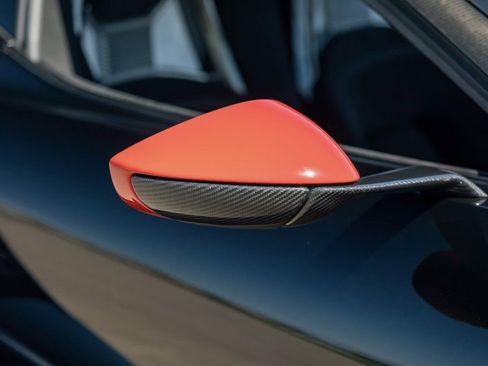 Used 2019 Ford GT RWD image 9