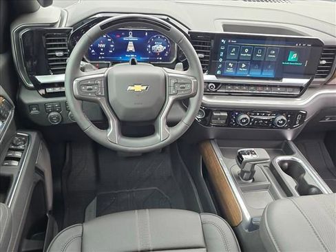 New 2026 Chevrolet Silverado 1500 High Country AWD/4WD image 16
