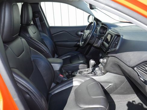 Used 2021 Jeep Cherokee Latitude Plus image 26