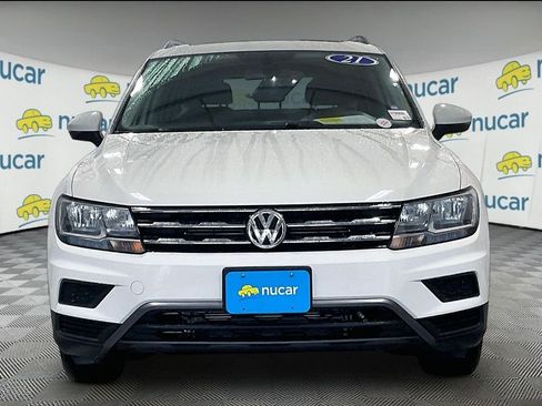 Used 2021 Volkswagen Tiguan SE w/ Panoramic Sunroof Package AWD/4WD image 2