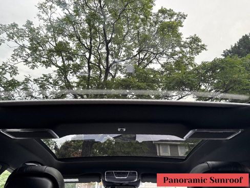 Used 2016 Mercedes-Benz S 550 Sedan image 32