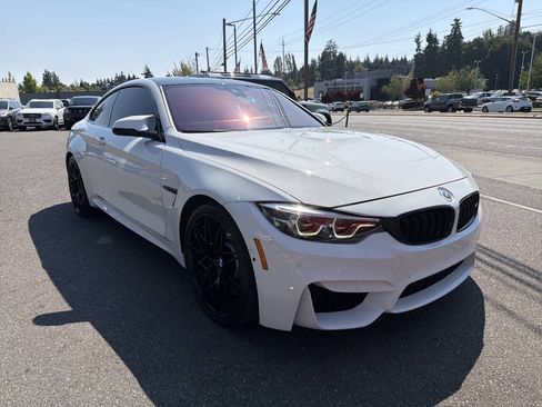 Used 2018 BMW M4 Coupe w/ Competition Package RWD image 12