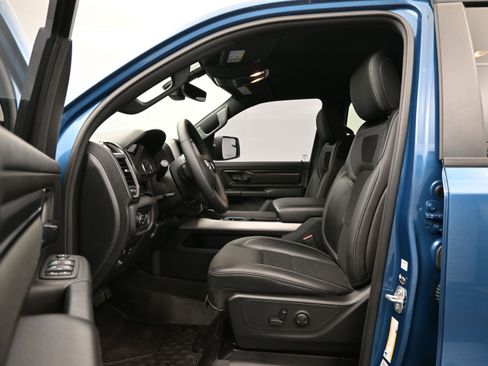 Used 2024 RAM 1500 Big Horn AWD/4WD image 9