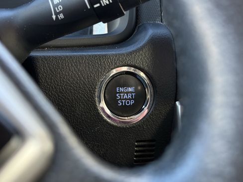 Used 2022 Toyota 4Runner SR5 Premium w/ Moonroof Package image 4