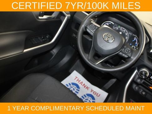 Used 2025 Toyota RAV4 XLE AWD/4WD image 17