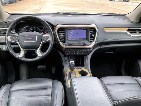 Used 2018 GMC Acadia Denali image 15