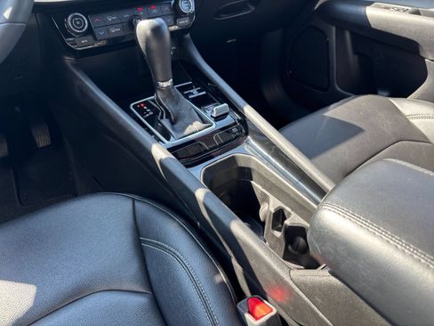 Used 2025 Jeep Compass Limited AWD/4WD image 37