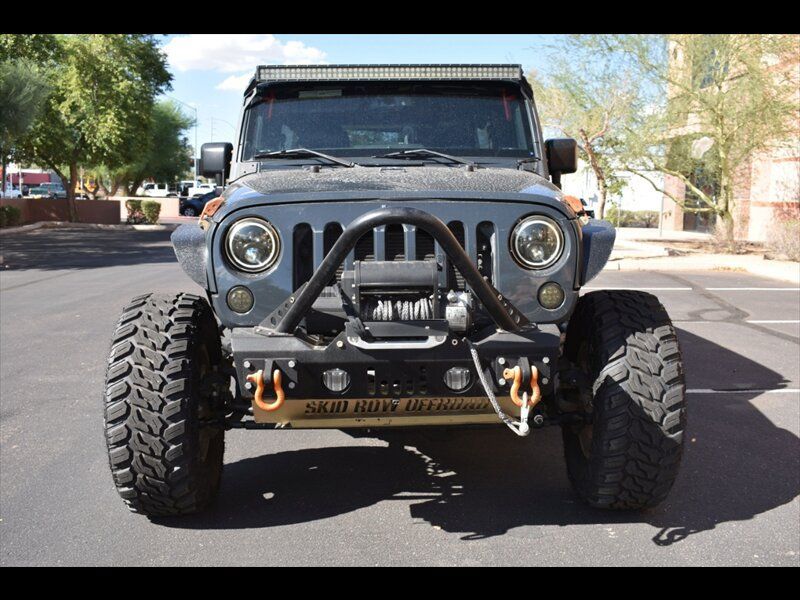 Used 2017 Jeep Wrangler Unlimited Rubicon w/ Connectivity Group AWD/4WD image 9
