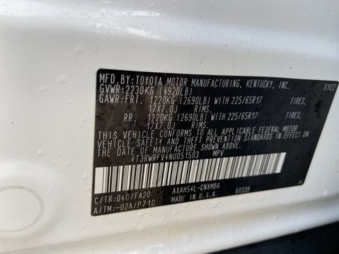 Used 2022 Toyota RAV4 XLE image 32
