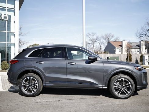 New 2025 Audi Q5 Premium image 4