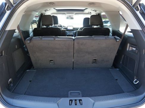 Certified 2023 Ford Explorer Limited w/ Equipment Group 301A AWD/4WD image 10