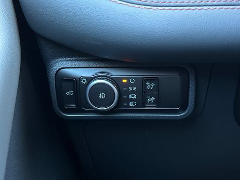 New 2026 Ford Explorer Active w/ Active Comfort Package RWD image 28