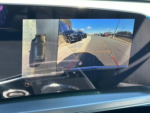 New 2025 Cadillac Lyriq Luxury image 12