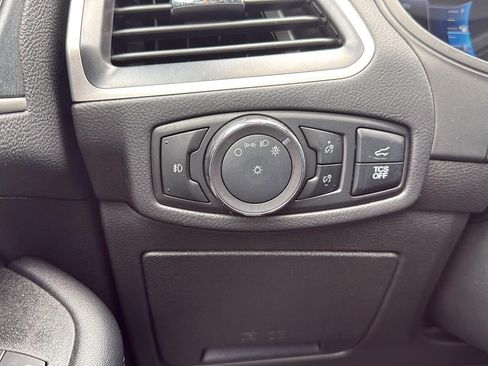 Certified 2024 Ford Edge SEL w/ Convenience Package AWD/4WD image 18