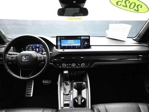 Used 2025 Honda Accord Sport image 14