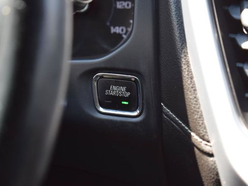 Used 2019 GMC Acadia SLE w/ Driver Alert Package I AWD/4WD image 18