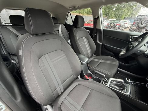 Used 2026 Hyundai Venue SEL FWD image 36