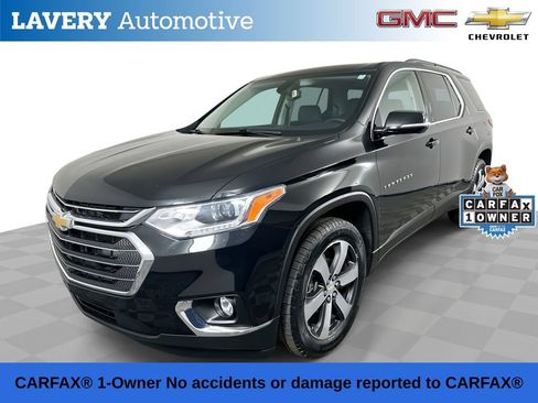 Used 2020 Chevrolet Traverse LT w/ LT Premium Package AWD/4WD image 1