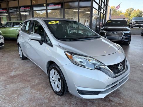 Used 2018 Nissan Versa Note SV image 1