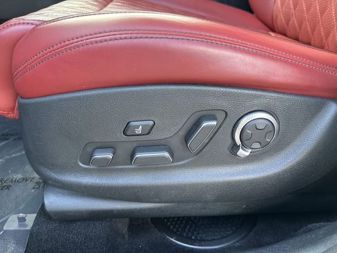 Used 2023 Genesis GV70 3.5T Sport w/ Sport Prestige Package image 14