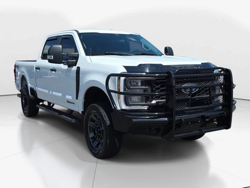 Used 2023 Ford F350 XL w/ STX Appearance Package AWD/4WD image 2