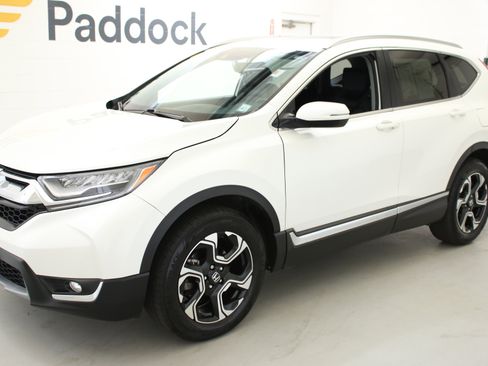 Used 2018 Honda CR-V Touring image 3