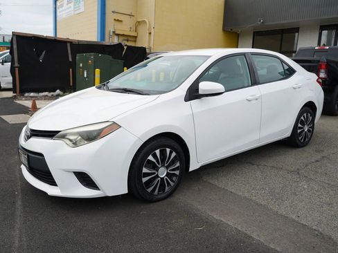 Used 2014 Toyota Corolla LE image 5