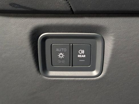 Certified 2026 Porsche Cayenne GTS AWD/4WD image 34