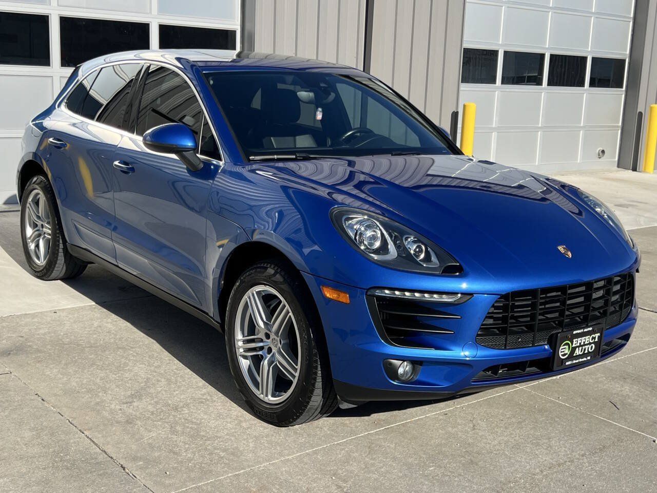 Used 2017 Porsche Macan S AWD/4WD image 7