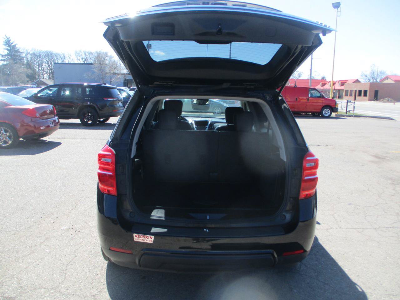 Used 2017 Chevrolet Equinox LT FWD image 7