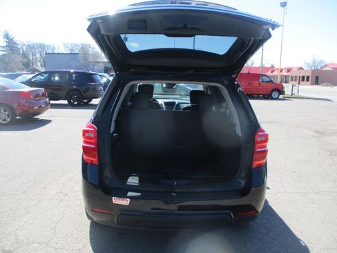 Used 2017 Chevrolet Equinox LT image 7