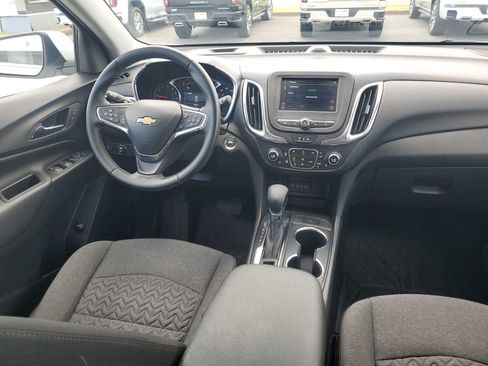 Used 2024 Chevrolet Equinox LT w/ LPO, Floor Liner Package FWD image 17
