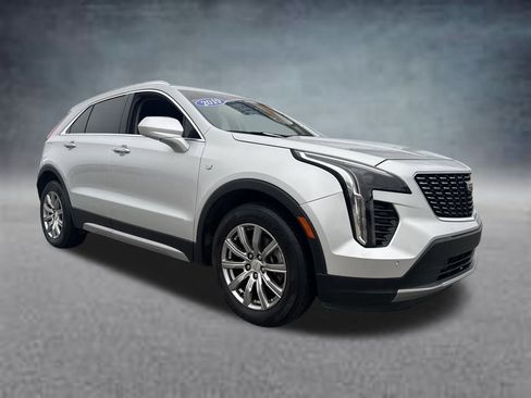 Used 2019 Cadillac XT4 Premium Luxury w/ Cold Weather Package image 12