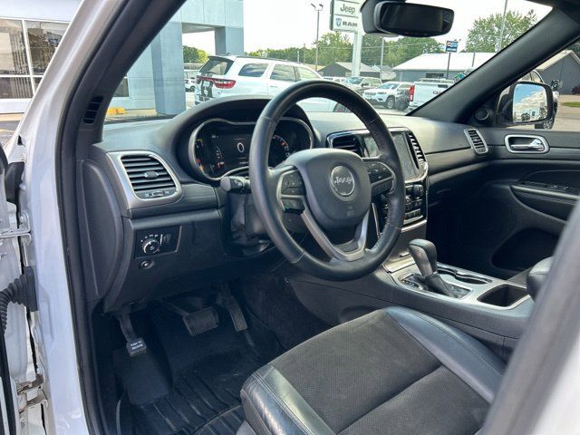 Used 2019 Jeep Grand Cherokee Altitude AWD/4WD image 27