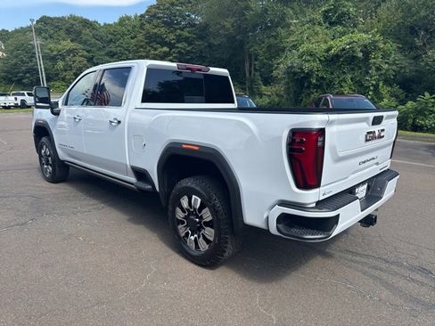 New 2025 GMC Sierra 2500 Denali w/ Denali Reserve Package image 4