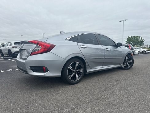 Used 2016 Honda Civic Touring image 11