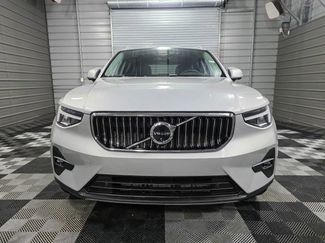 Used 2023 Volvo XC40 B5 Ultimate video 3