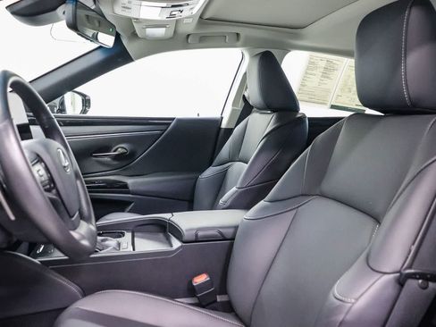 Certified 2025 Lexus ES 350 w/ Accessory Package (Z2) FWD image 18
