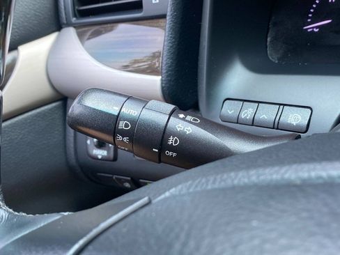 Used 2015 Lexus LS 460 w/ Comfort Package RWD image 29
